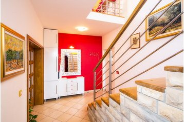 Croazia Privát Kaštel Lukšić, Esterno